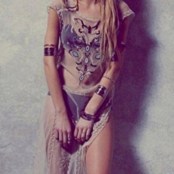 - Look 😳FREE People Maxi top RARE 47 of 50 - Picture 1 of 6
